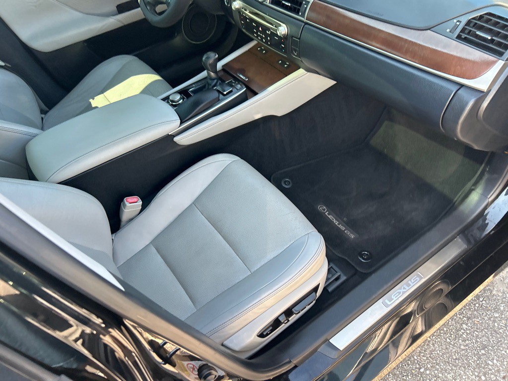 2014 Lexus GS Image 14