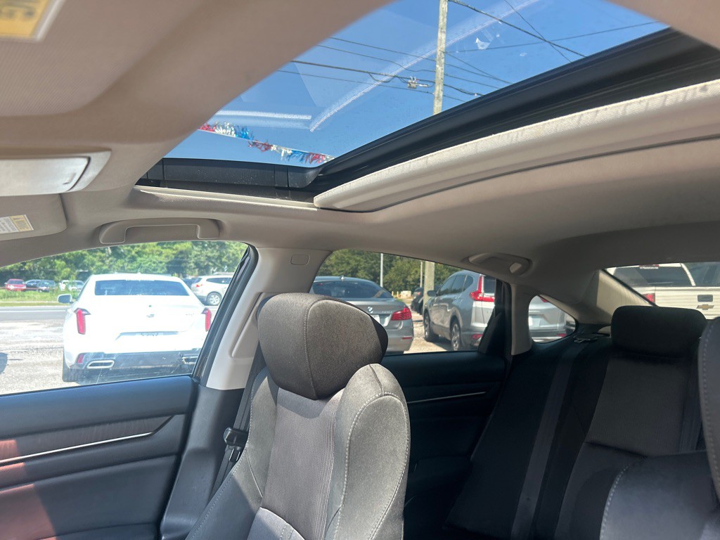 2018 Honda Accord Image 10