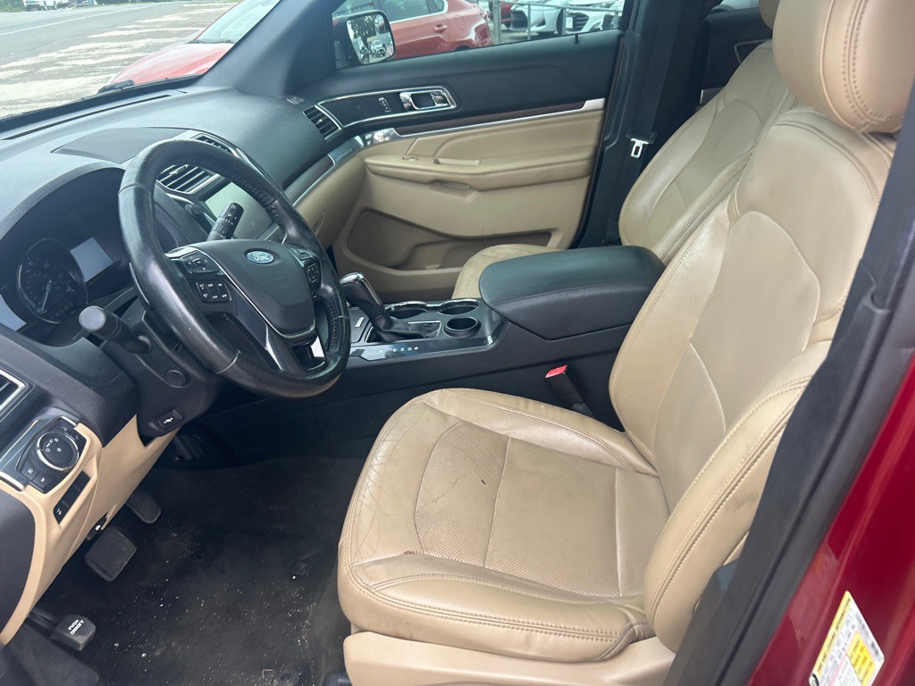2016 Ford Explorer Image 3
