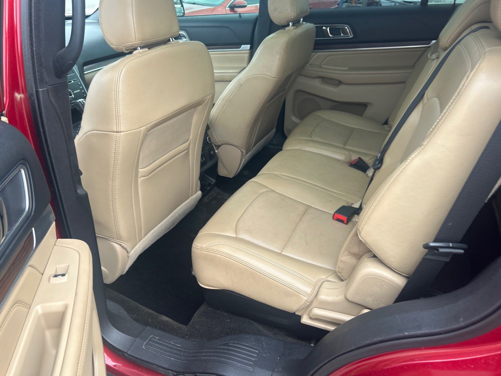 2016 Ford Explorer Image 5