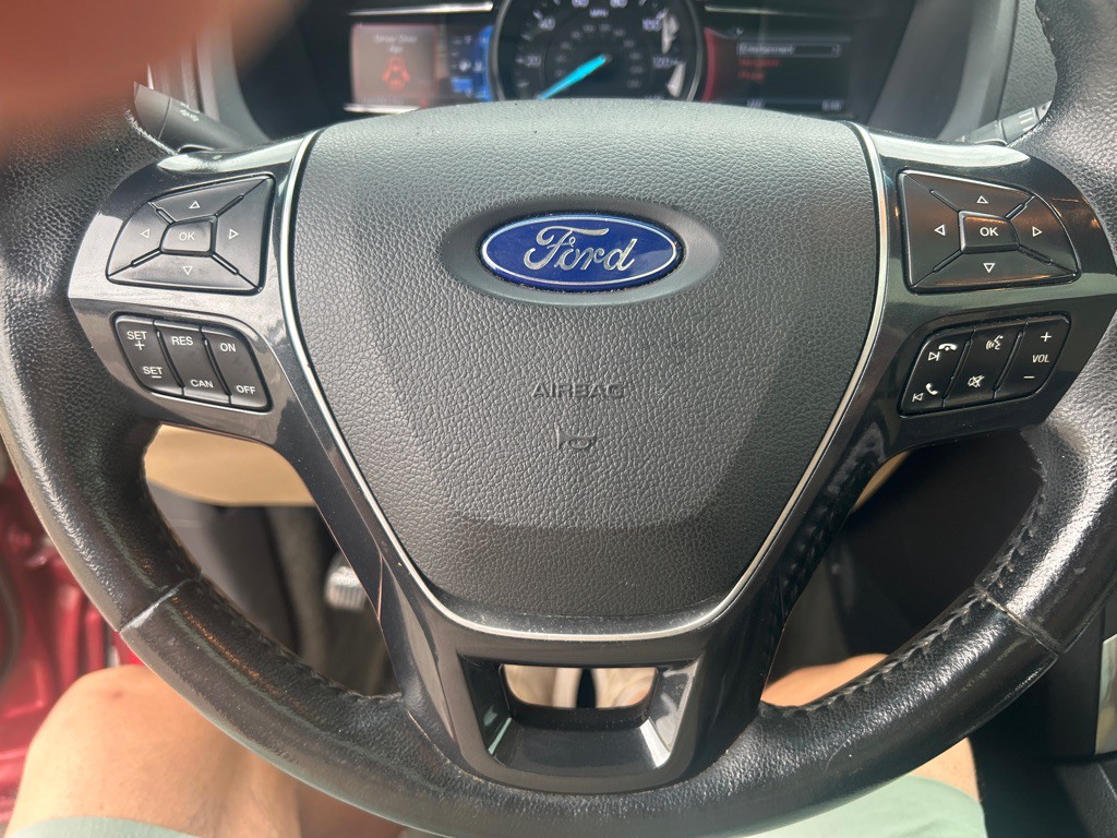 2016 Ford Explorer Image 11