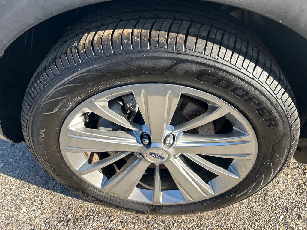 2019 Ford Explorer Image 4