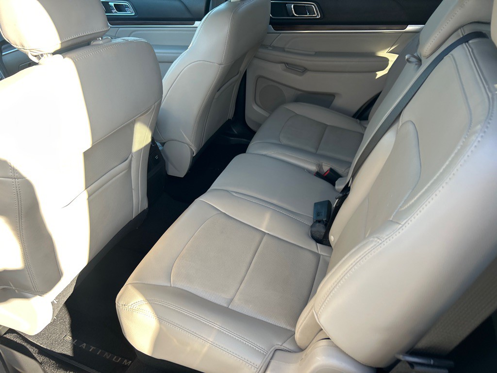 2019 Ford Explorer Image 9