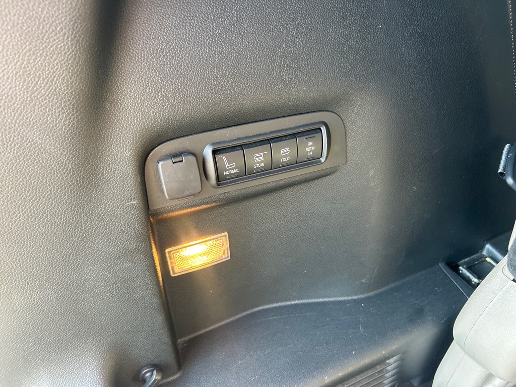 2019 Ford Explorer Image 10