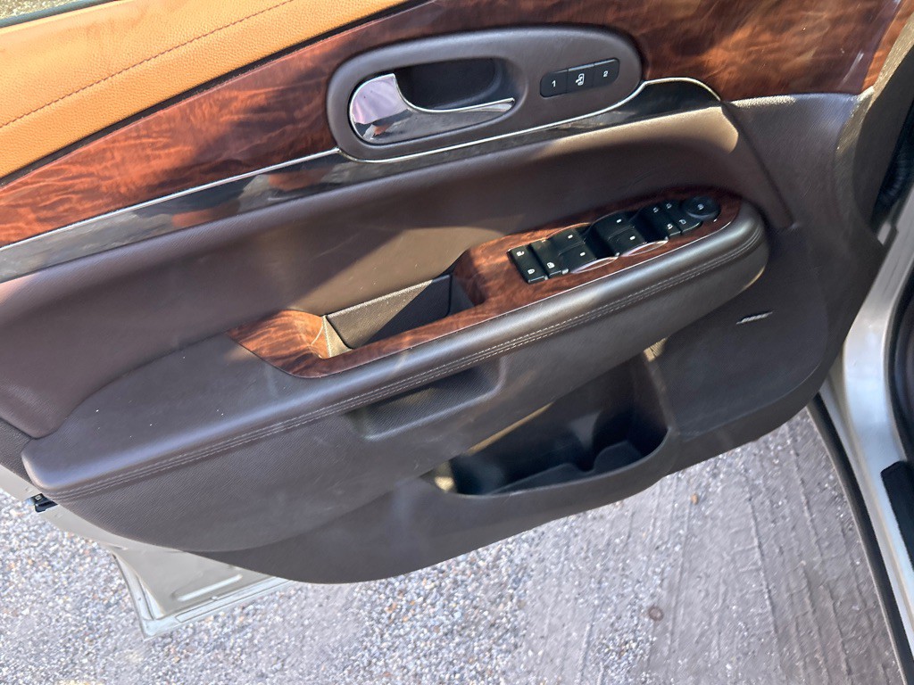2015 Buick Enclave Image 6