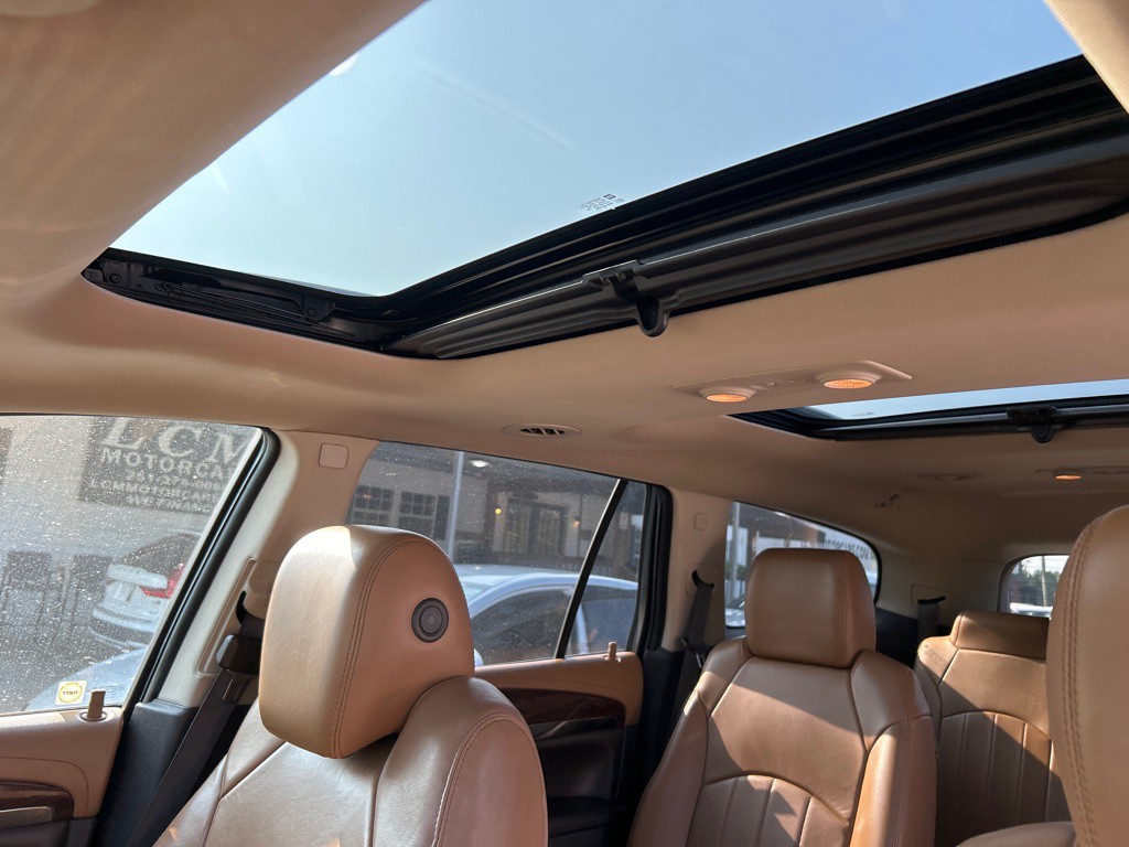 2015 Buick Enclave Image 8