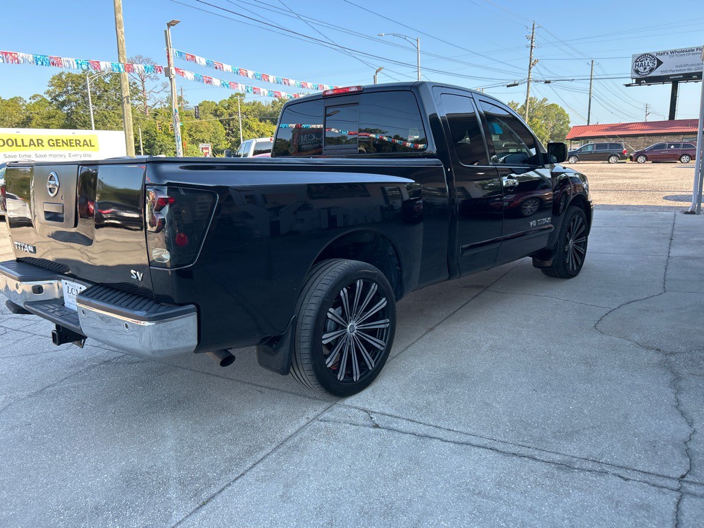 2012 Nissan Titan Image 2