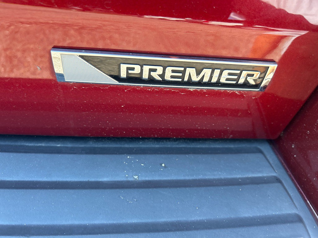 2018 Chevrolet Suburban Image 6