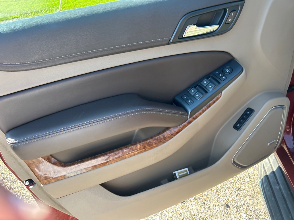 2018 Chevrolet Suburban Image 18