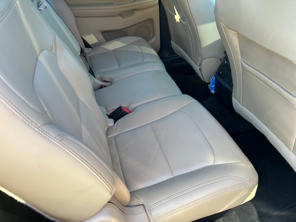 2016 Ford Explorer Image 13