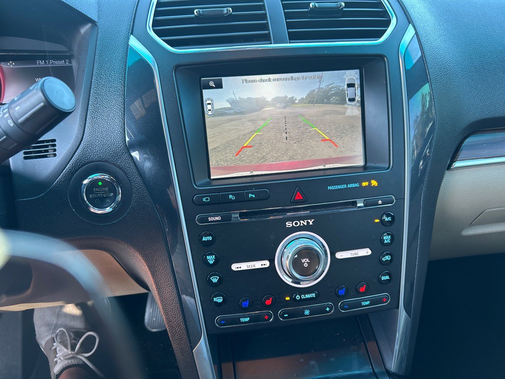 2016 Ford Explorer Image 15