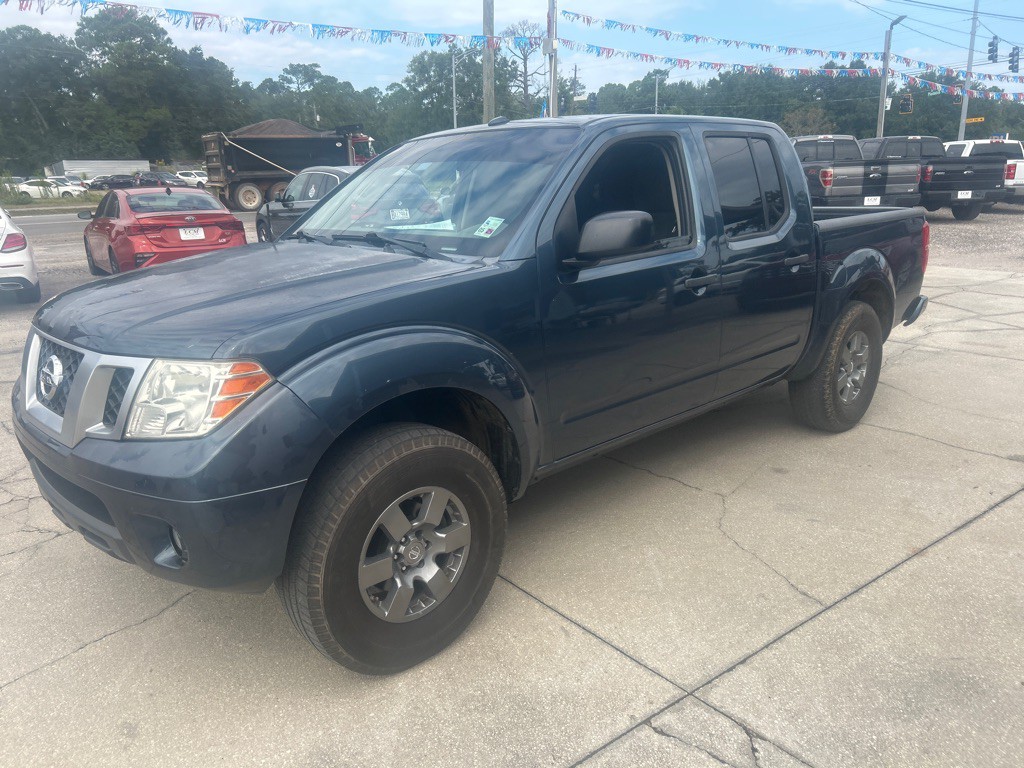 2013 Nissan Frontier Image 1