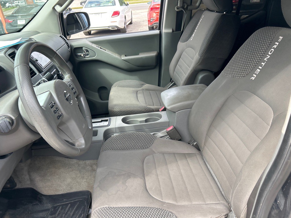 2013 Nissan Frontier Image 4