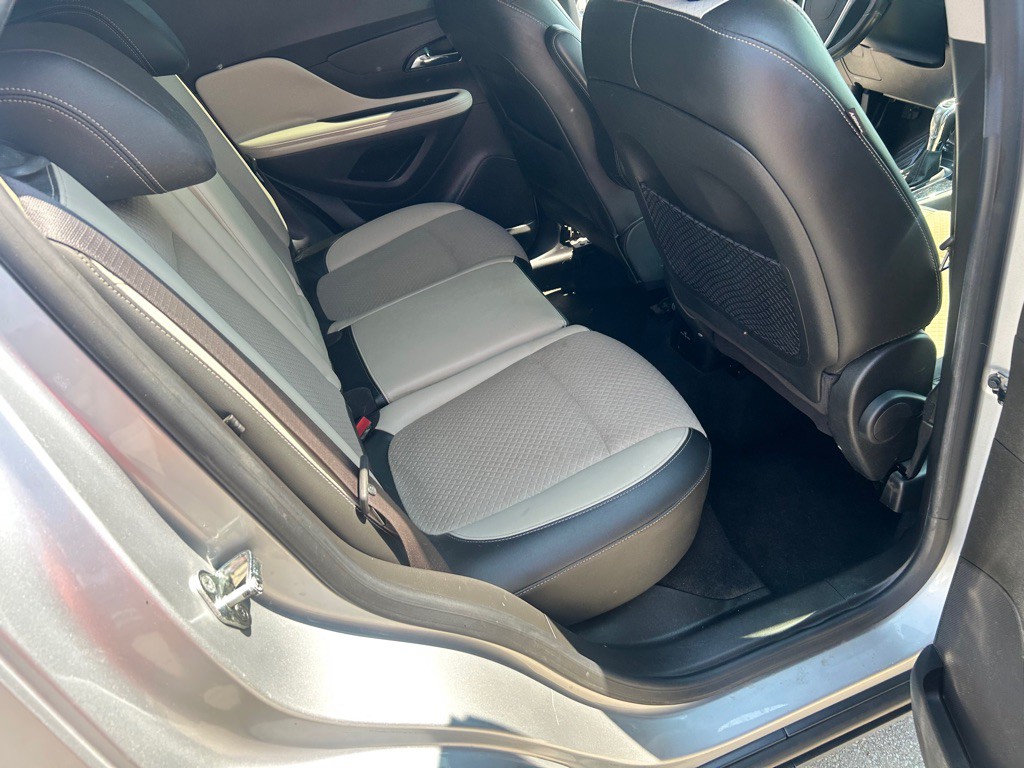 2017 Buick Enclave Image 11