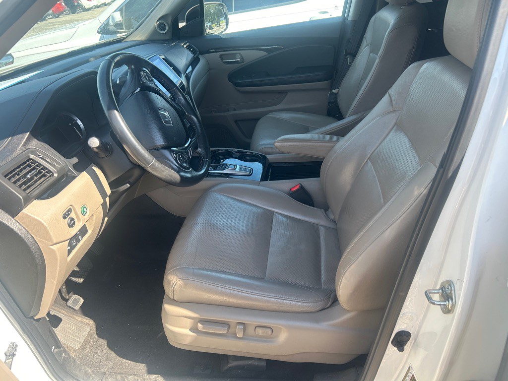 2016 Honda Pilot Image 3