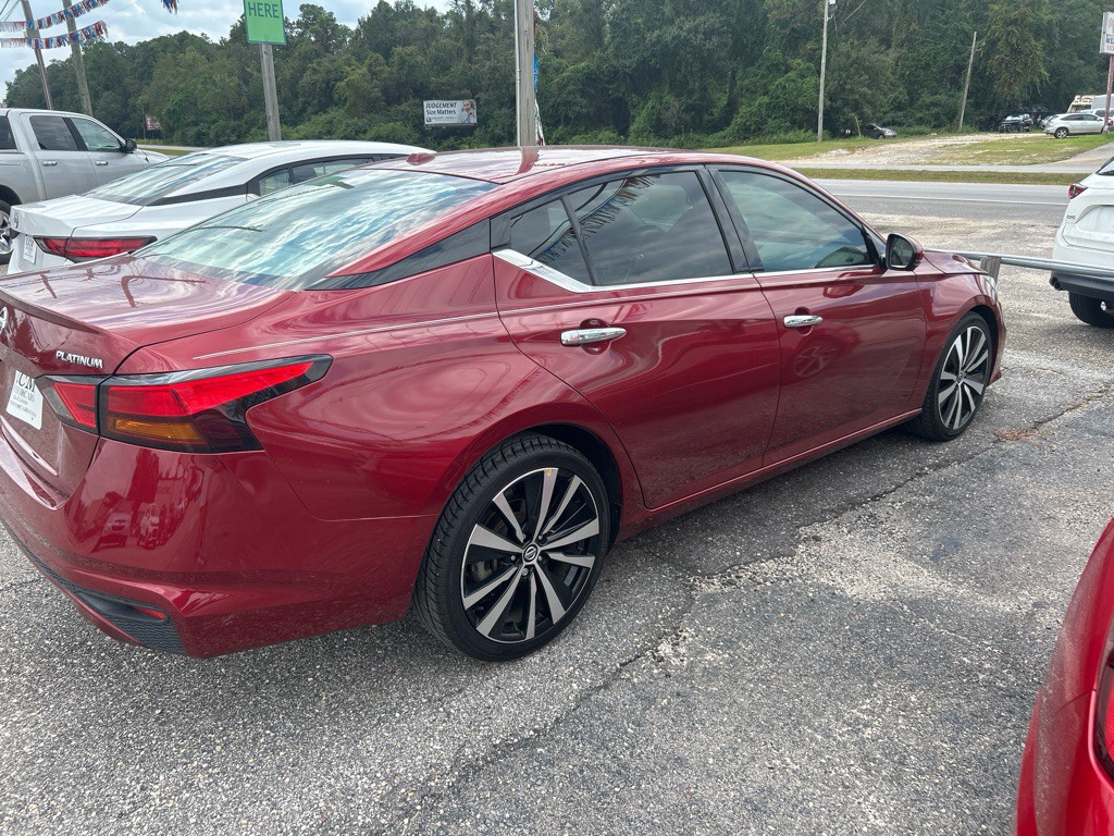 2019 Nissan Altima Image 2