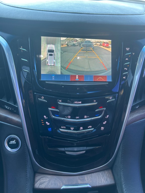 2018 Cadillac Escalade Image 7