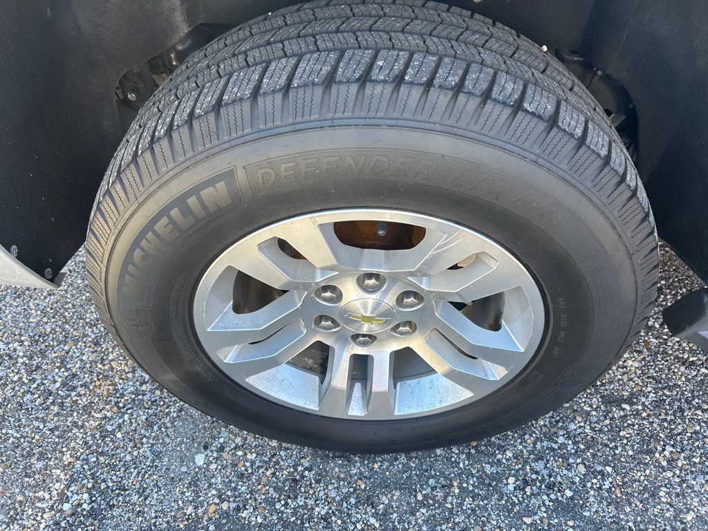 2015 Chevrolet Tahoe Image 3