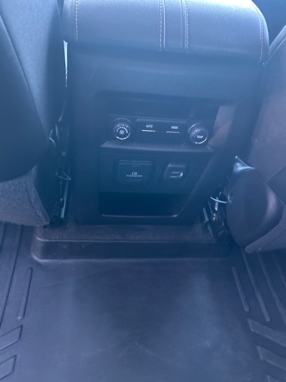 2019 Chevrolet Traverse Image 10