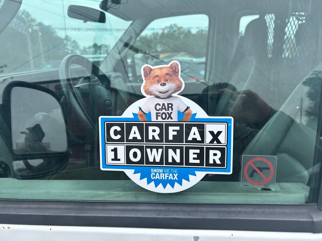 2010 Ford Econoline Image 2