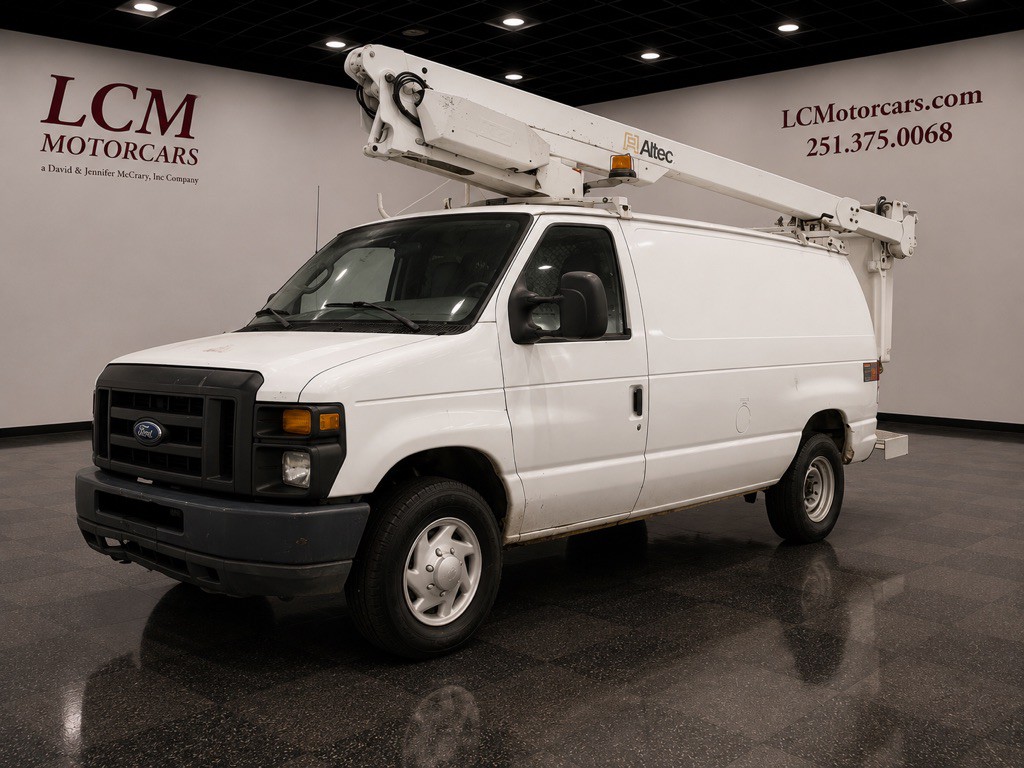 2010 Ford Econoline Image 1