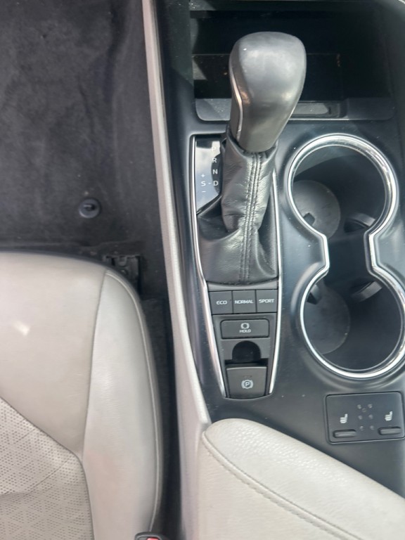 2018 Toyota Camry Image 8