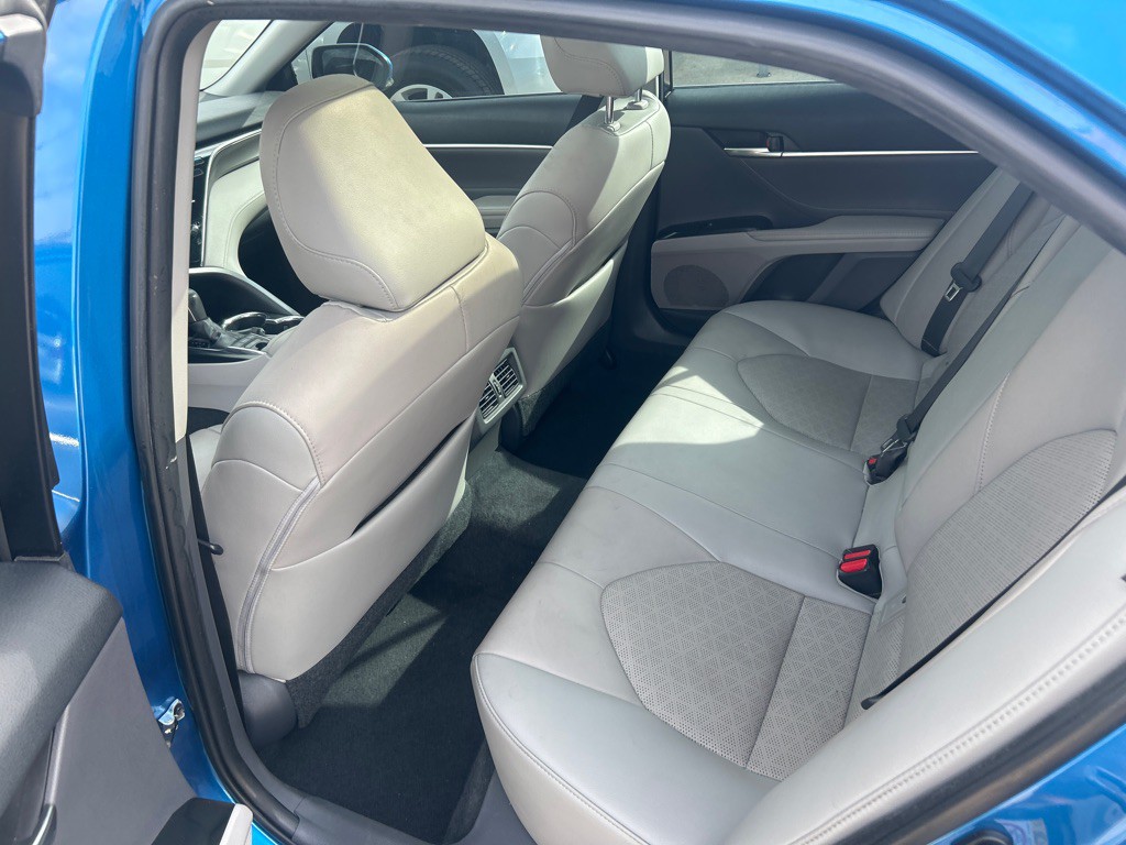 2018 Toyota Camry Image 9