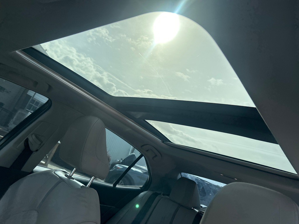 2018 Toyota Camry Image 10