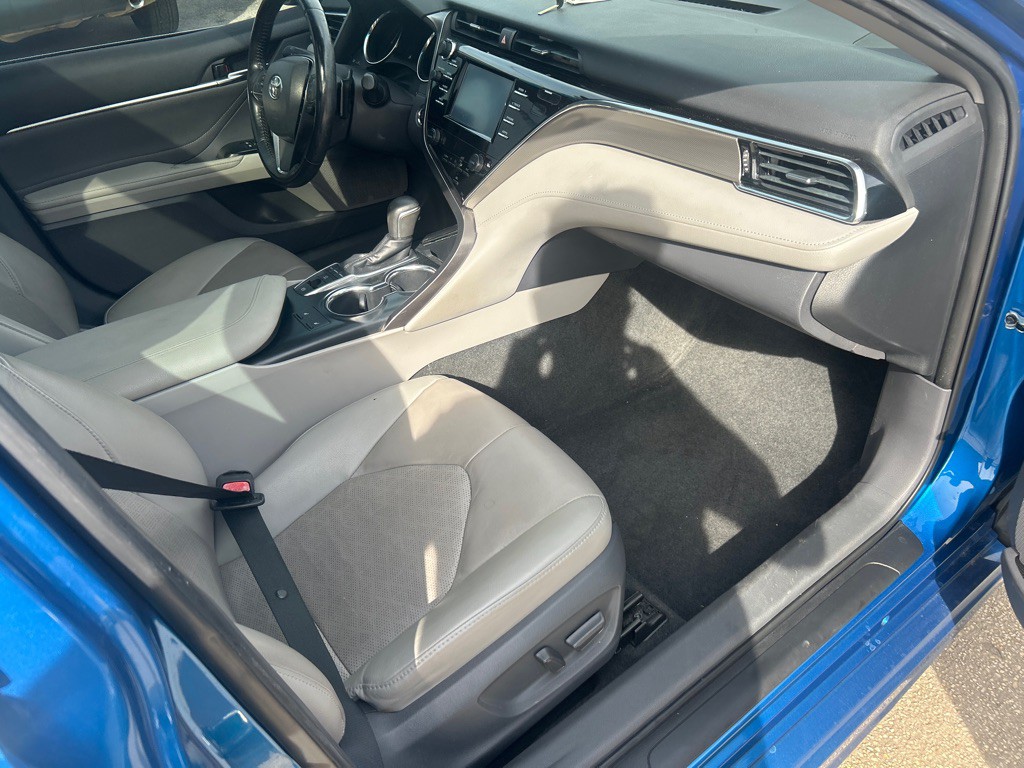 2018 Toyota Camry Image 11