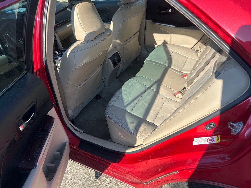2013 Toyota Camry Image 7