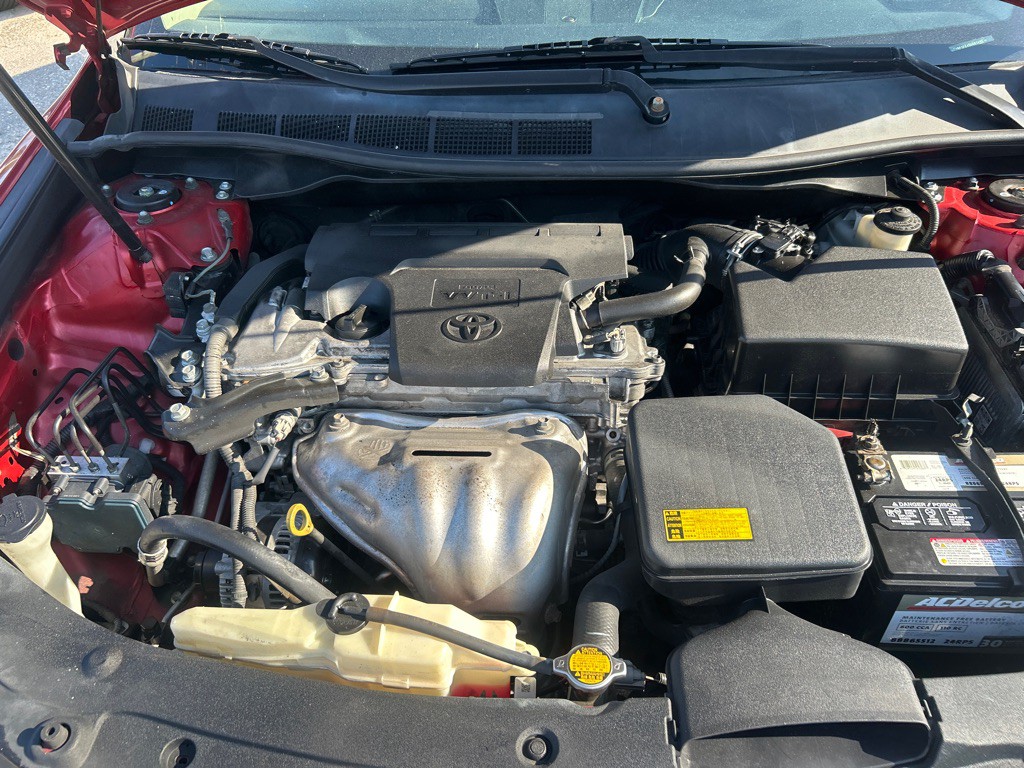 2013 Toyota Camry Image 15