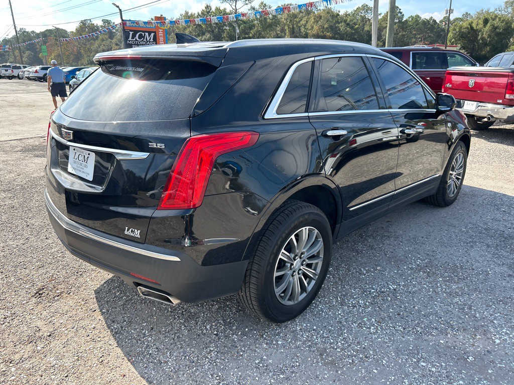 2018 Cadillac XT5 Image 2