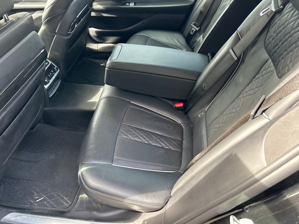 2019 BMW 7 Series Image 14