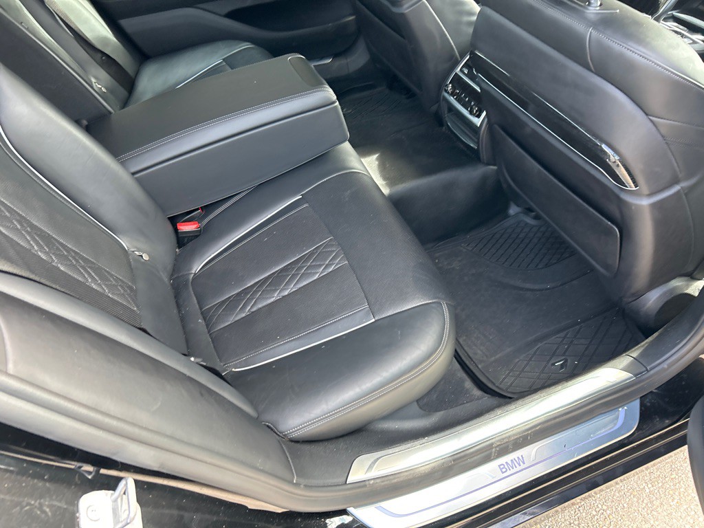 2019 BMW 7 Series Image 17