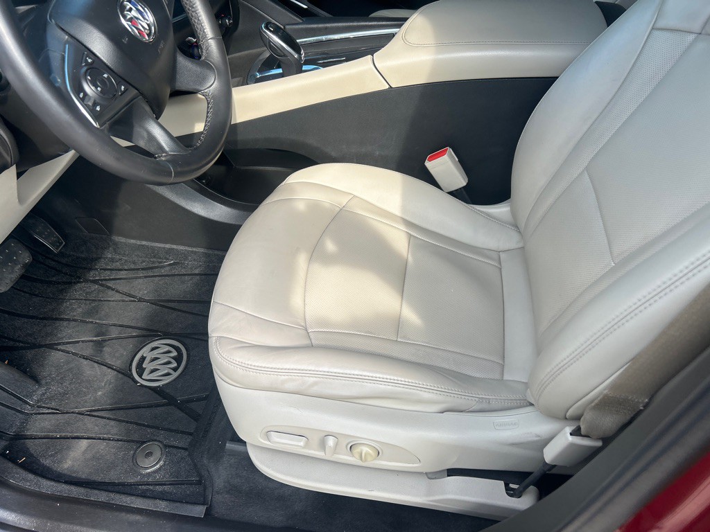 2020 Buick Enclave Image 9