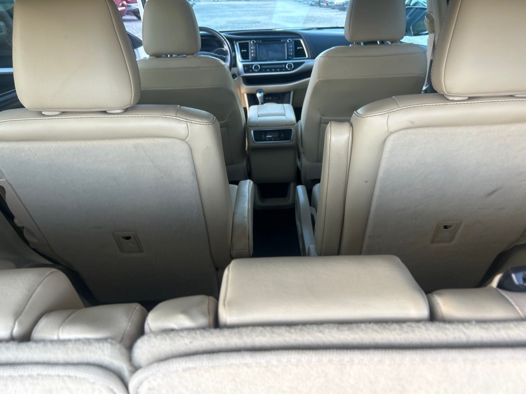 2019 Toyota Highlander Image 13