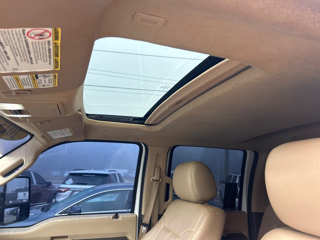 2015 Ford F-250 Image 9