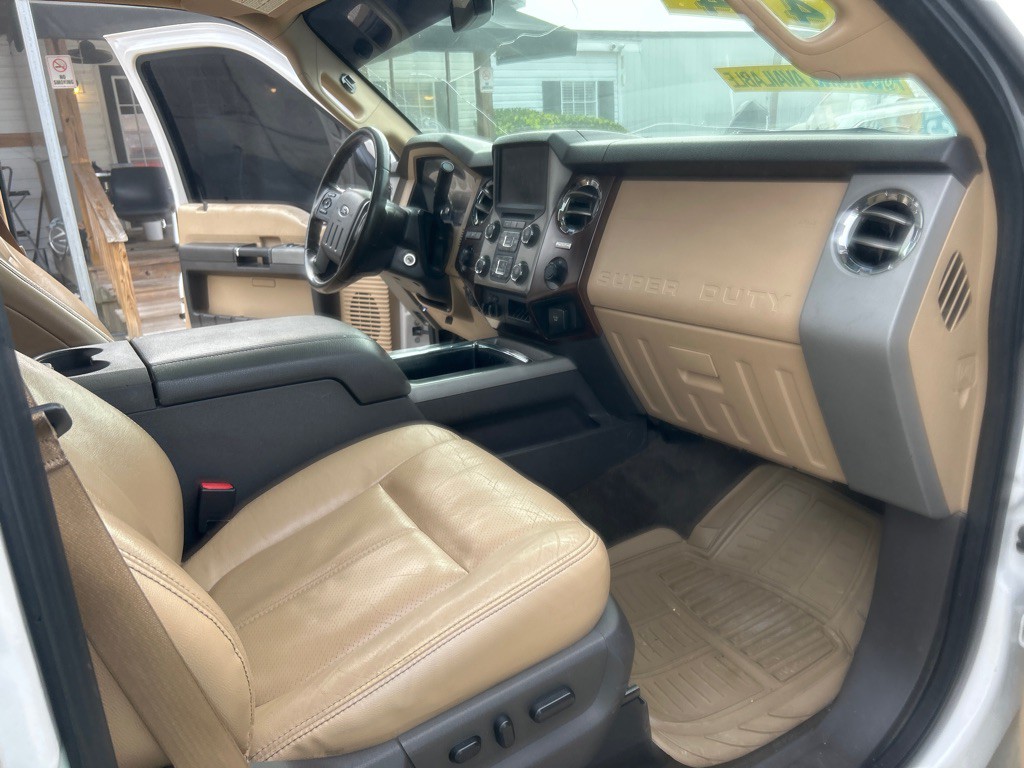 2015 Ford F-250 Image 11