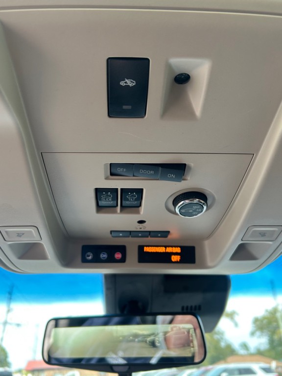 2019 Cadillac Escalade Image 15