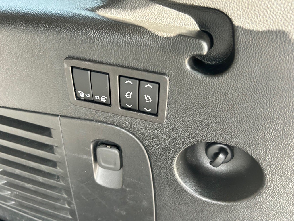 2019 Cadillac Escalade Image 21