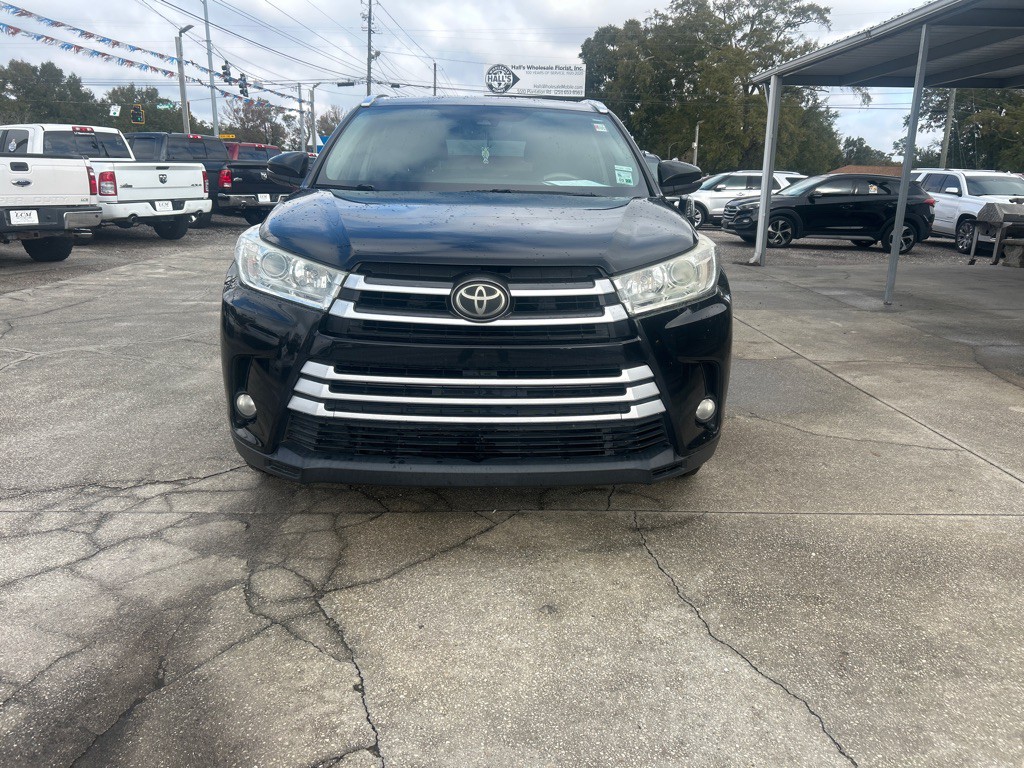 2017 Toyota Highlander Image 3