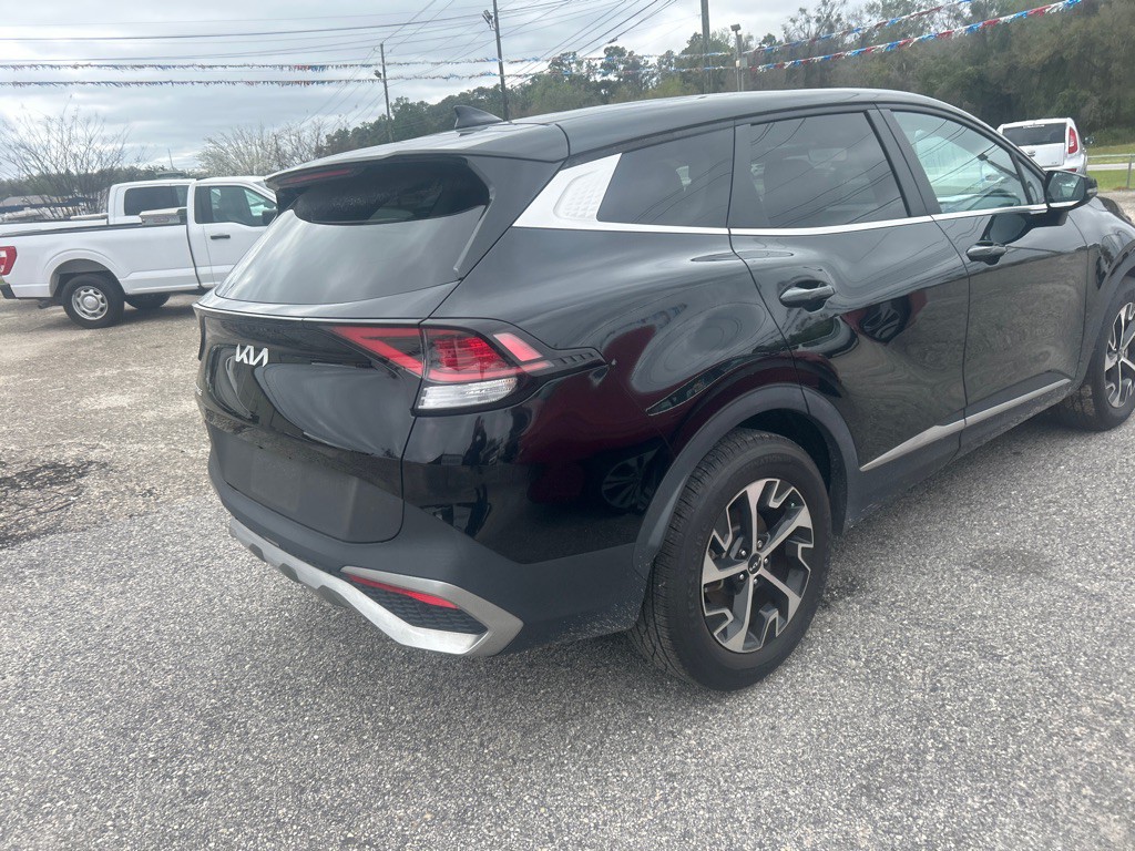 2023 Kia Sportage Image 2