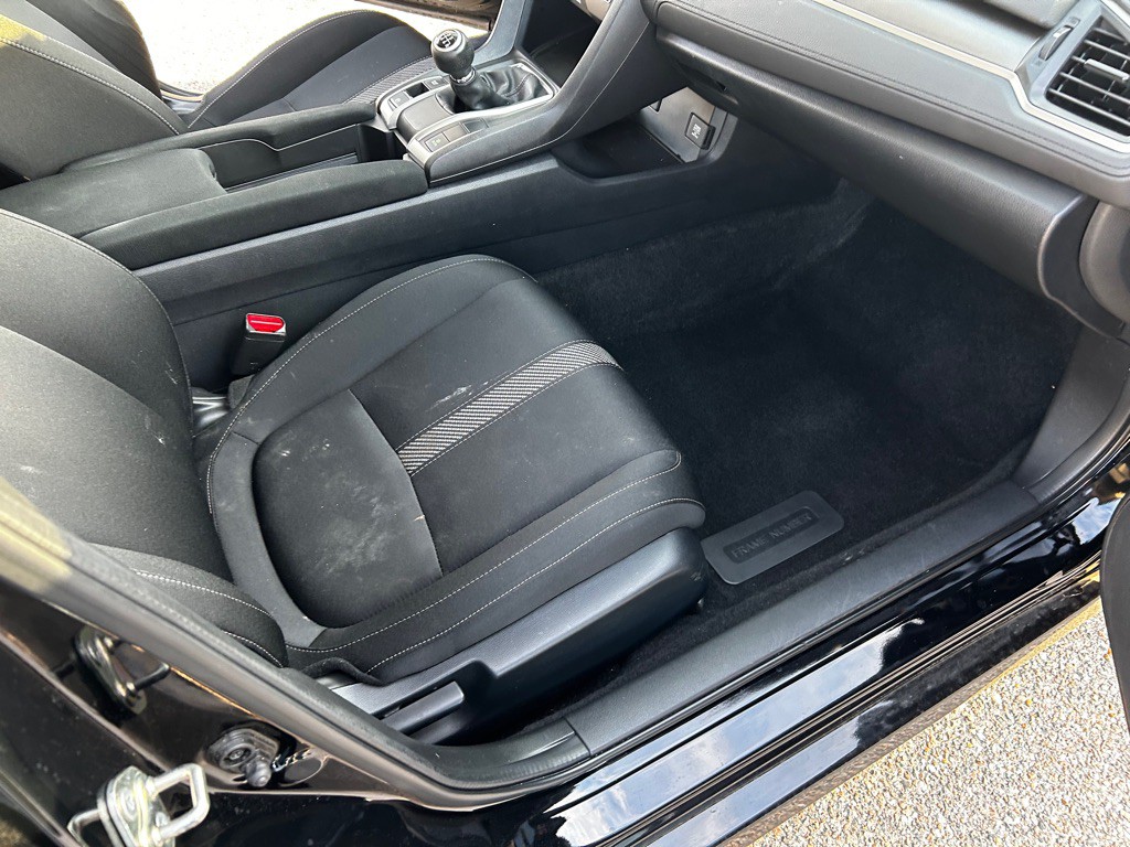 2017 Honda Civic Image 11