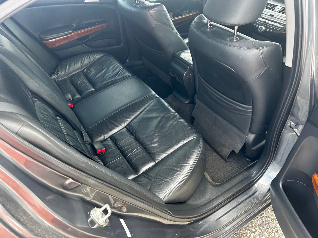 2011 Honda Accord Image 5