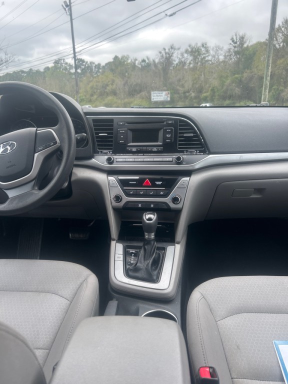 2017 Hyundai Elantra Image 7