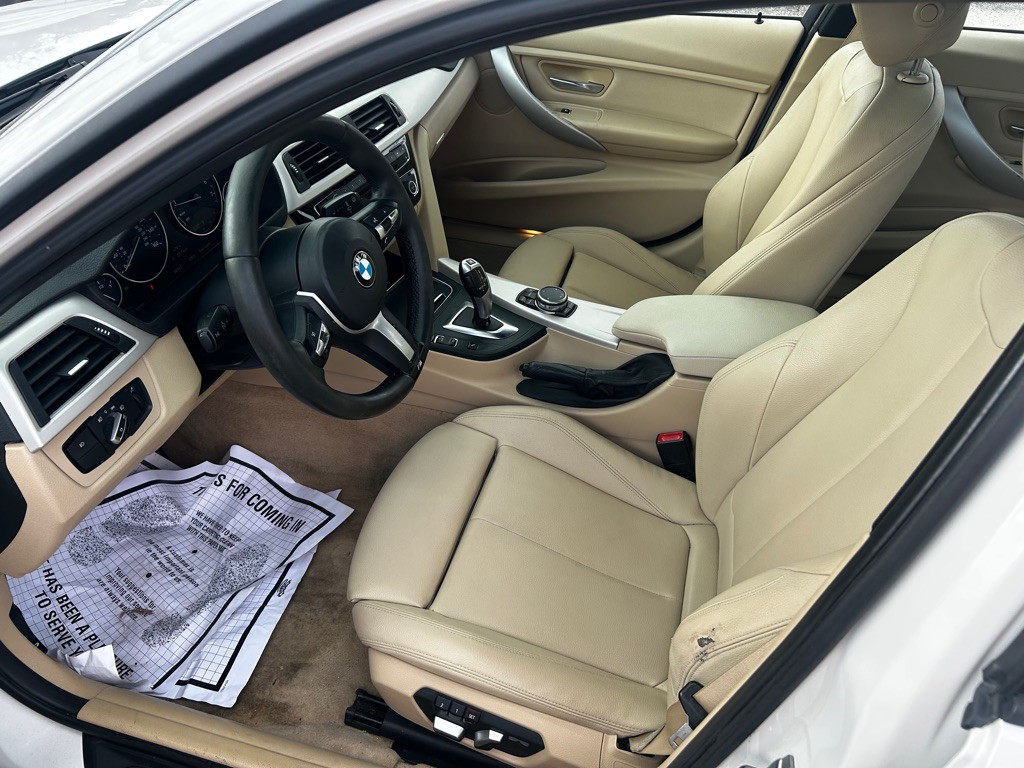 2016 BMW 3 Series Image 5