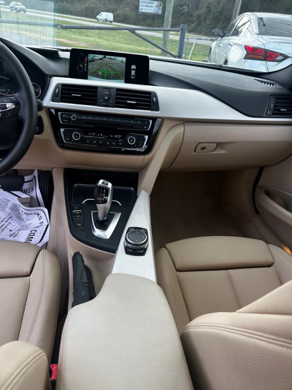 2016 BMW 3 Series Image 7