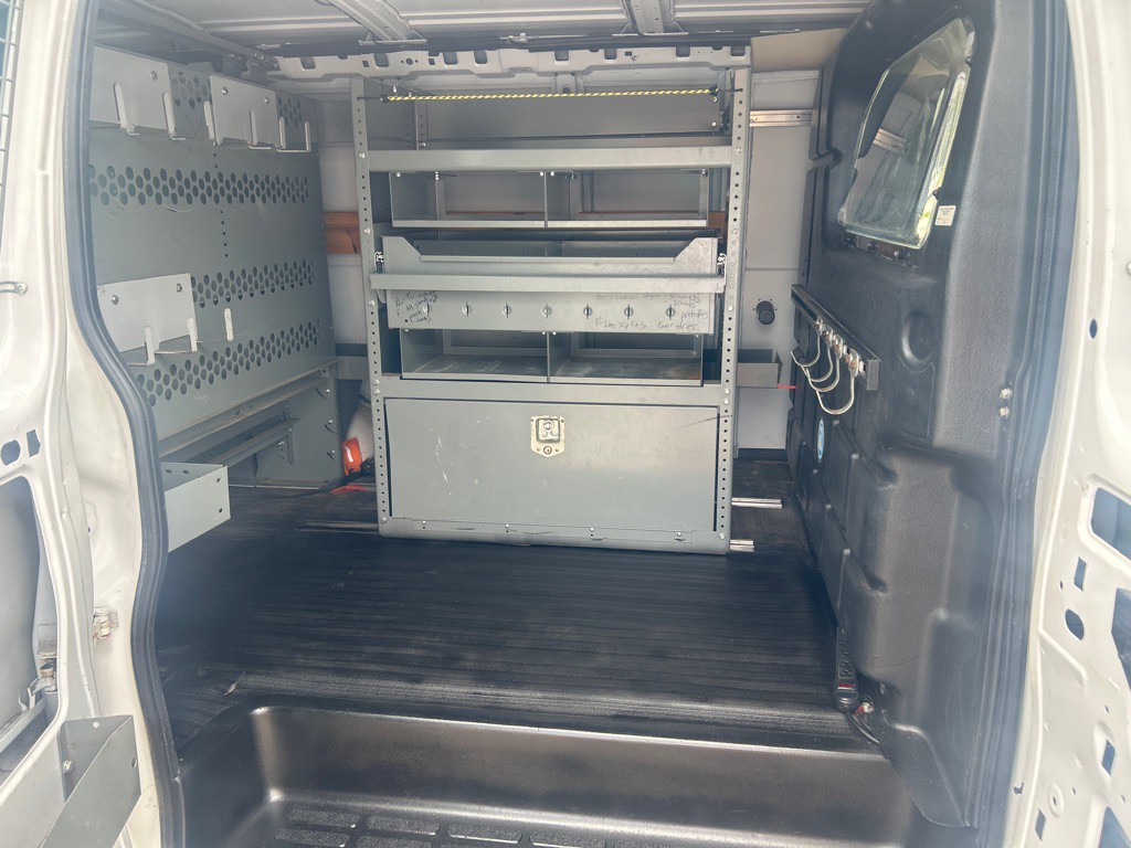 2018 Chevrolet Express Image 8