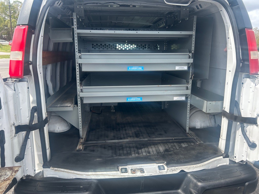 2018 Chevrolet Express Image 11