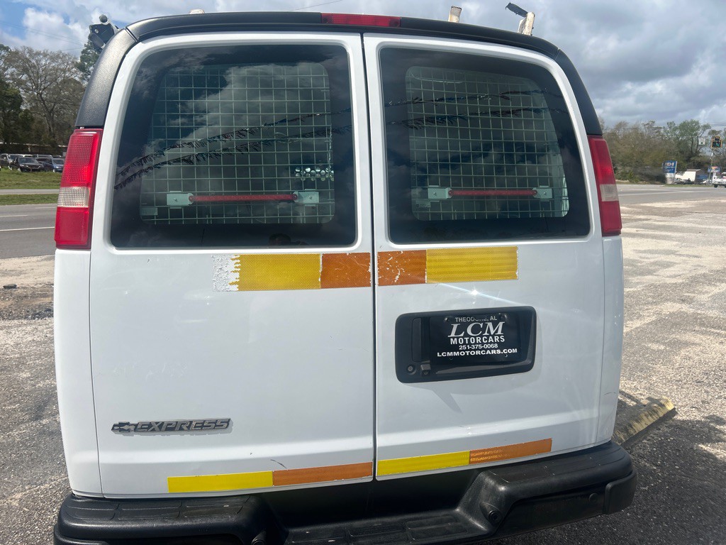 2018 Chevrolet Express Image 13